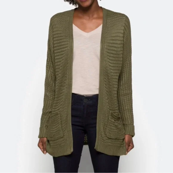 Pinque Analeigh Two Pocket Textured Cardigan - Picture 3 of 12